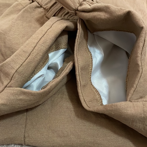 EXPRESS khaki Jogger Pants ! - Picture 6 of 9